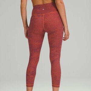 Lululemon Wunder Train High-Rise Crop 23"
Crackle Glaze Vintage Orange Larkspur
